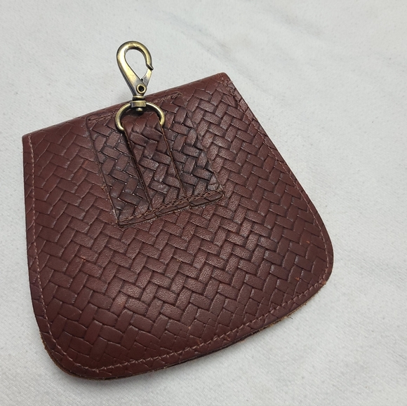 Brown Woven Leather Clip On Pouch Bag - Picture 6 of 10